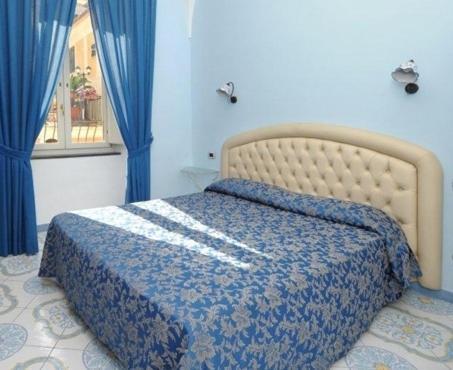 アマルフィ B ＆ B パラッツォ ピザーニ Bed & Breakfast 部屋 写真