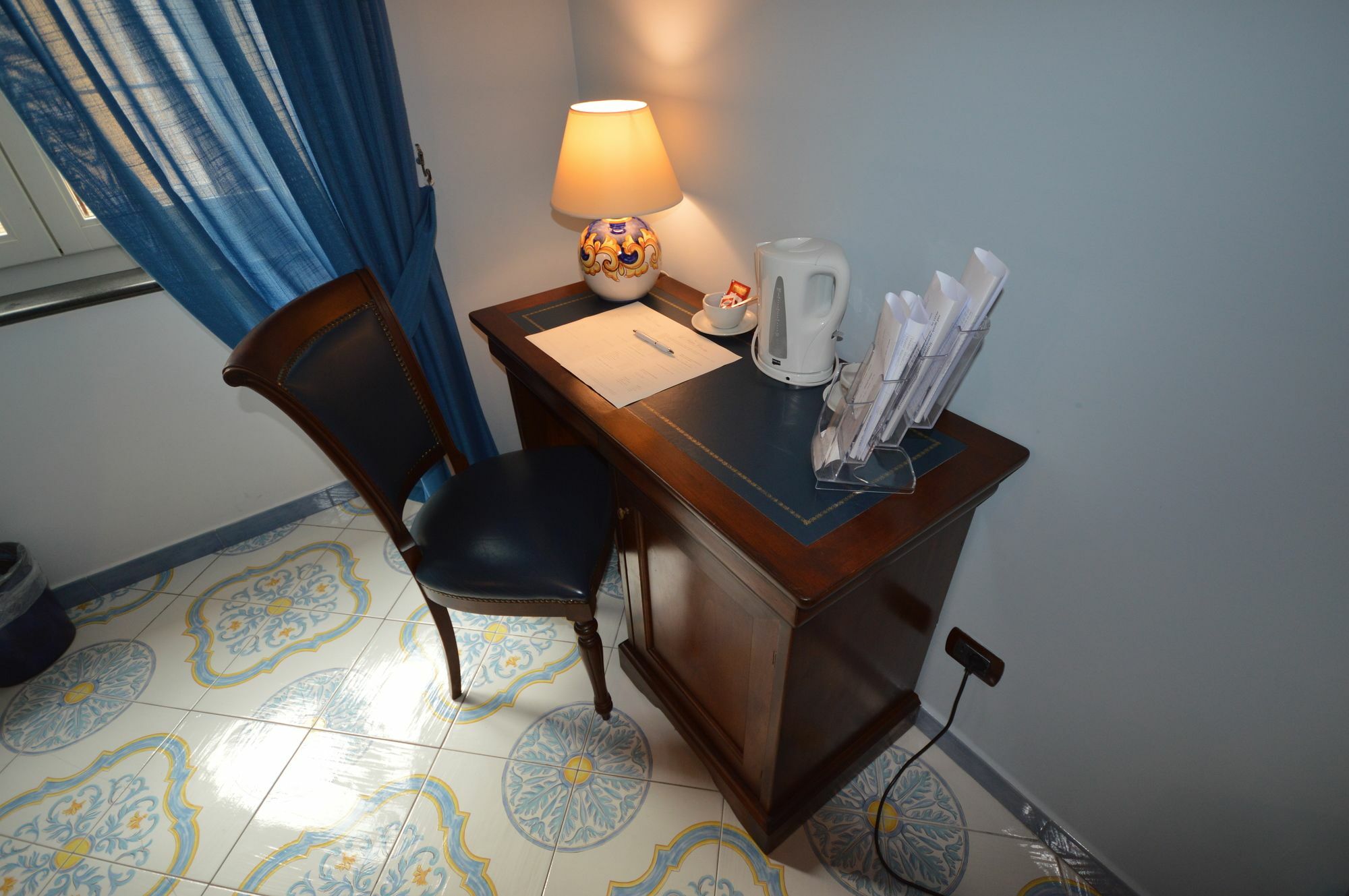 アマルフィ B ＆ B パラッツォ ピザーニ Bed & Breakfast エクステリア 写真